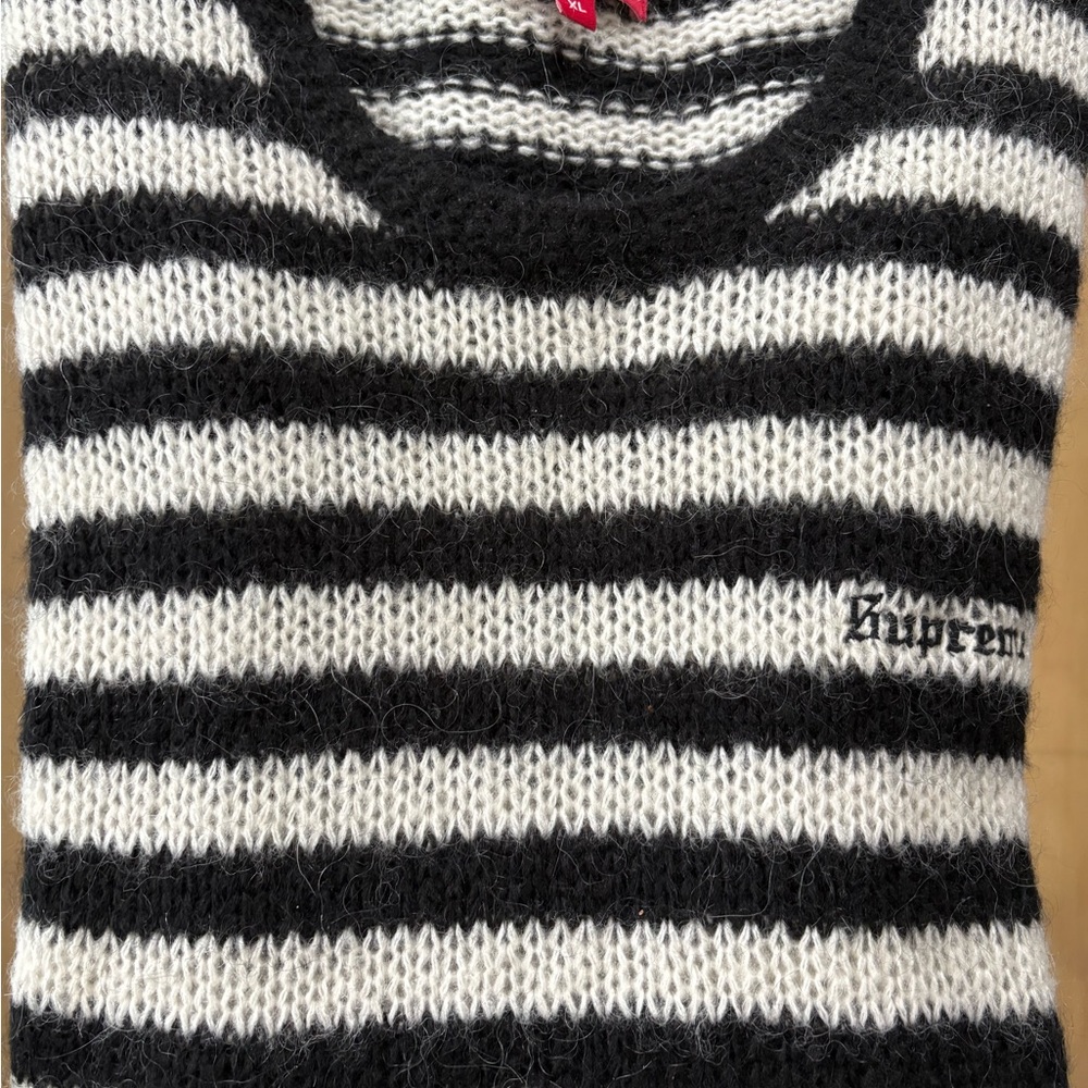 Supreme brand Striped Black and White Sweater size XL